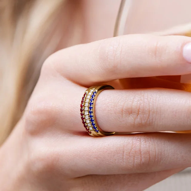 Lab-Grown Blue Sapphire Ring in 14k Yellow Gold